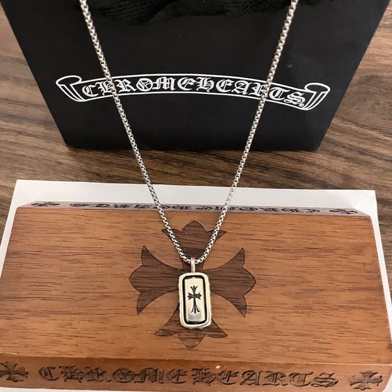 Ch**me He**ts necklaces